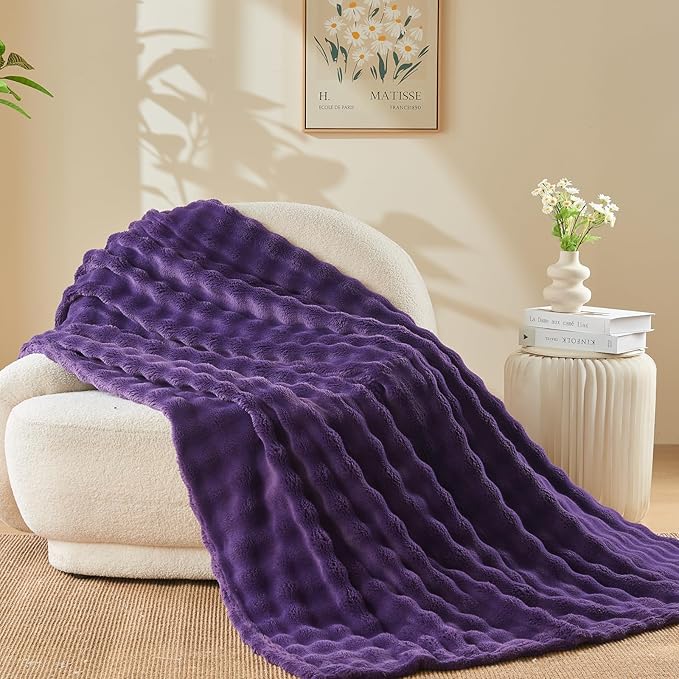 NEWCOSPLAY Throw Blanket for Couch Purple Super Soft Flannel Fleece 3D Bubble Lightweight Bed Blanket All Season Use (Purple, Throw(50"x60"))