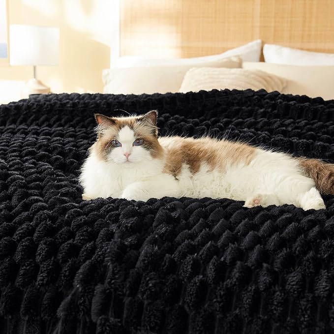 Bedsure King Size Blanket for Bed - 350GSM Fluffy Plush Bubble Blanket King for Home Room Decor, GentleSoft Cute Fleece Soft Cozy Gifts for Women Girls, Black, 108x90 Inches