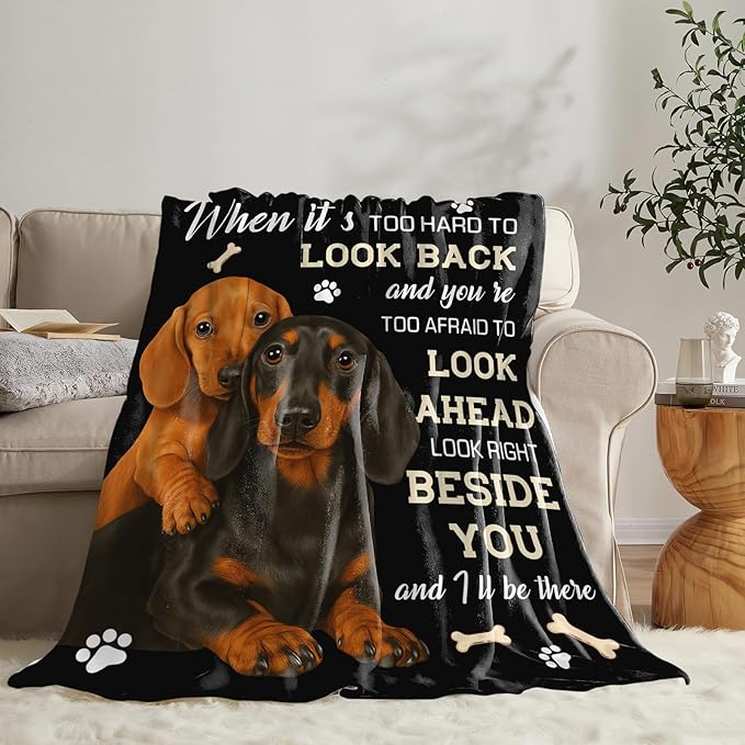 Dachshund Blanket for Girls Women Boys Men Adults Kids Soft Cozy Fleece Wiener Dog Throw Blankets Sausage Dog Lovers Gifts Warm Flannel Plush Lightweight Decor for Couch Bed Sofa 60"X50"