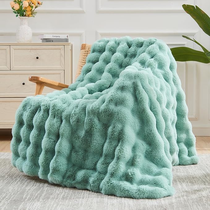 NEWCOSPLAY Faux Fur Twin Blanket Sage Green Luxury Fluffy Thick Warm Bubble Blanket for Couch Sofa Bed 1000GSM (New Sage Green Bubble Thick, Twin(60"x80"))