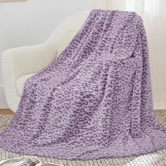 Purple Fleece Throw Blanket for Kids, Cozy Soft Warm Small Blanket for Couch Room Decor, All Season Purple Gifts for Kids Girls 40x50 Inches