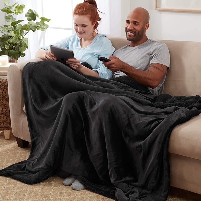 Genteele Sherpa Throw Blanket Super Soft Reversible Ultra Luxurious Plush Blanket, 60 x 70 inches, Black/Black