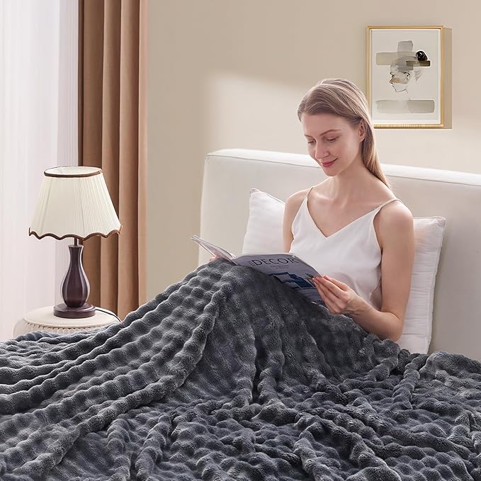 3D Bubble Plush Blanket Textured Fleece Throw Soft Warm Cozy Blanket Couch Bed Twin Grey 60x80 Inches