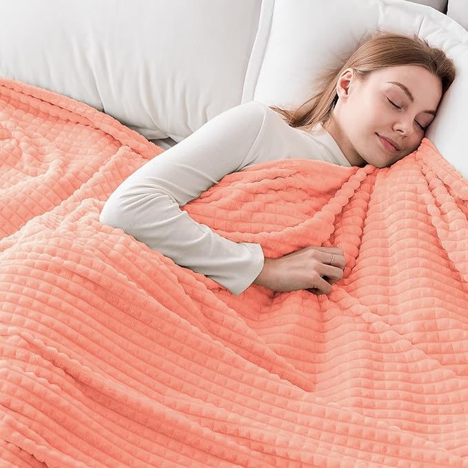 EMME Fleece Blanket Queen Size Luxury Flannel for Couch Bed Sofa Chair, Soft, Plush, Warm and Cozy Blanket with Geometric Grid Design (Pink, 80'' x 90'')