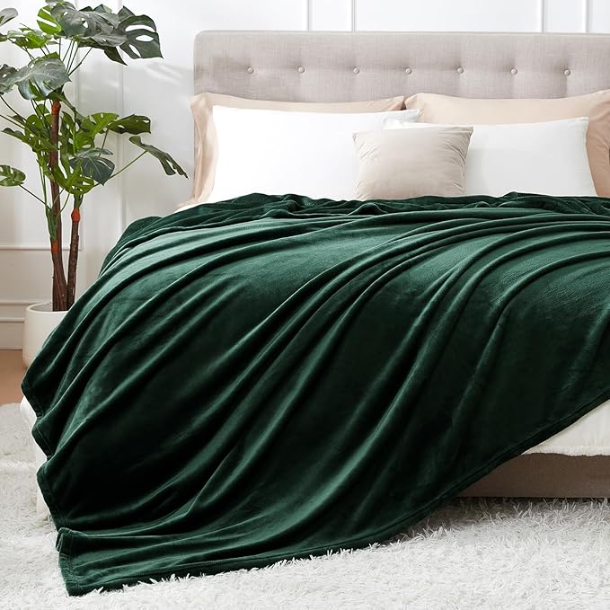 Hansleep Fleece Queen Blanket for Bed Fleece Dark Green, Queen Size Super Soft Flannel Fuzzy Plush Cozy Blanket for All Seasons, Dark Green, Queen 90x90 Inches