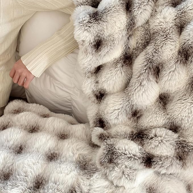 Luxury 1000GSM Throw Blanket, 50x60 Inches, Ultra Soft Double-Sided 3D Bubble Textured Faux Rabbit Fur, Frosted Brown & White, Reversible High-Density Plush Warm Blanket for Sofa & Bed