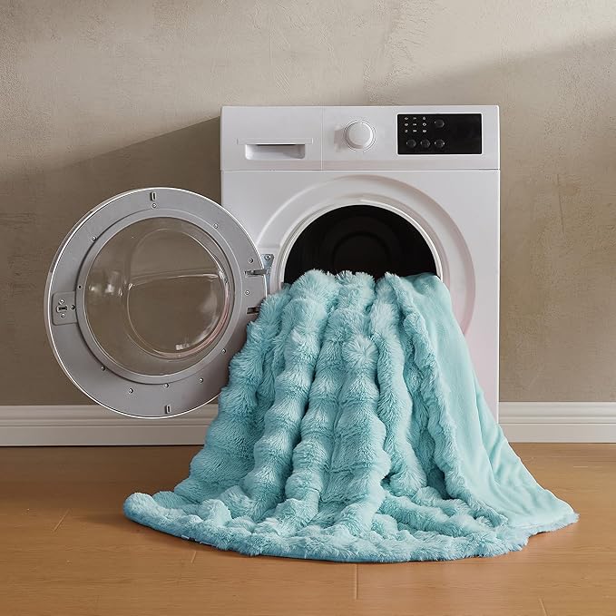 JELLYMONI Faux Fur Throw Blanket, Baby Blue Throw Blanket for Couch, Fuzzy Cozy Plush Bubble Bed Blanket, Thick and Warm Blanket, Queen (90" x 90")