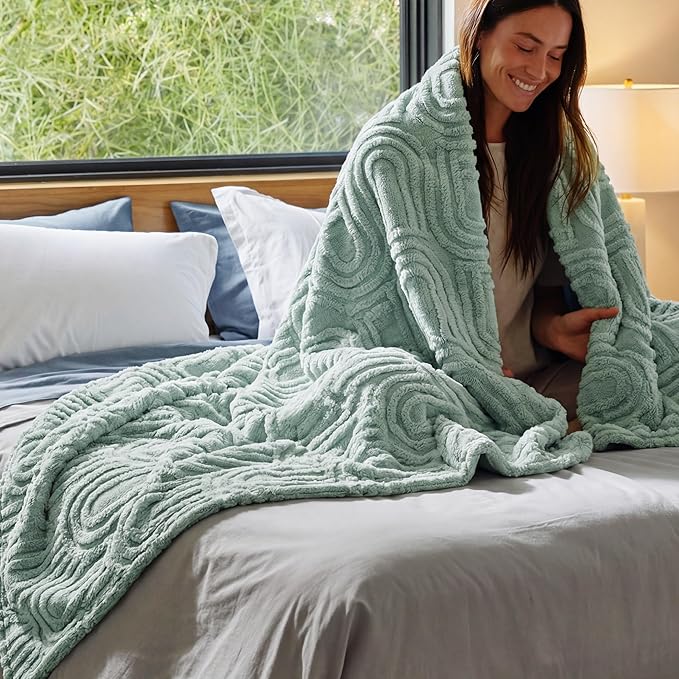 Bedsure GentleSoft Fleece King Size Blanket for Bed - Super Soft & Cozy, Fluffy Blankets for Women & Girls, Ideal for Sofa & Couch, Sage Green, 108x90 Inches