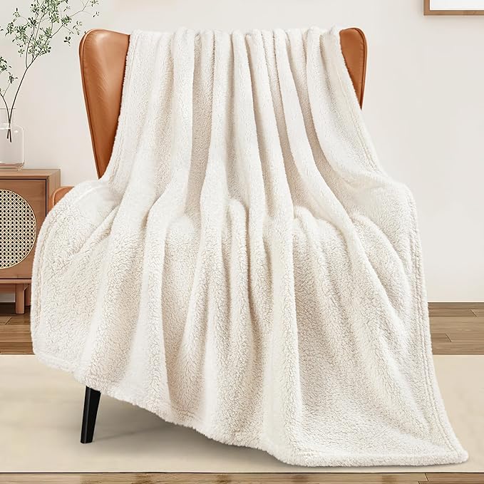 Exclusivo Mezcla Soft Fleece Throw Blanket for Couch, Super Soft Velvet Plush Fleece Blankets, Fuzzy Cozy and Warm for Winter, 50x60 Inches, Ivory