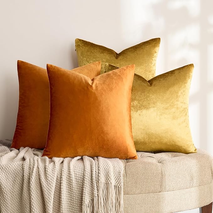 GIGIZAZA Velvet Gold Orange Pillow Covers 18x18，Pack of 4 Decorative Throw Pillow Soft Covers Square Couch Pillow Modern Covers Living Room Luxury Cushion Covers