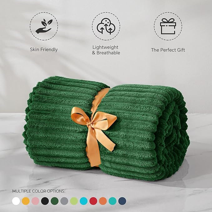 BEDELITE Fleece Blanket Twin Size – 3D Ribbed Jacquard Soft and Warm Decorative Fuzzy Blankets – Cozy, Fluffy, Plush Lightweight Throw Blankets for Couch, Bed, Sofa(Green, 60x80 inches)