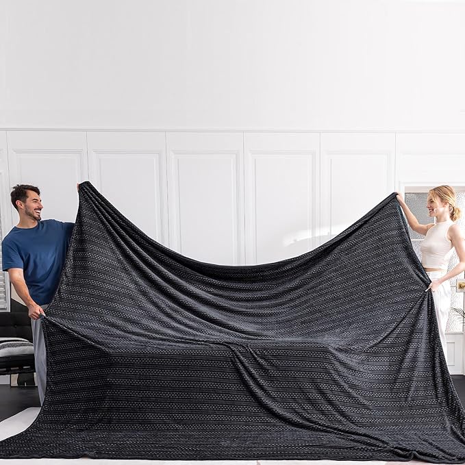 Soft Cozy 120x138 Inches Seamless Oversized King Fleece Blanket, 3D Jacquard Decorative Giant 10'x11.5' California King Blanket Extra Large for Bed, Sofa, Couch, Travel, Travel,Black Chain