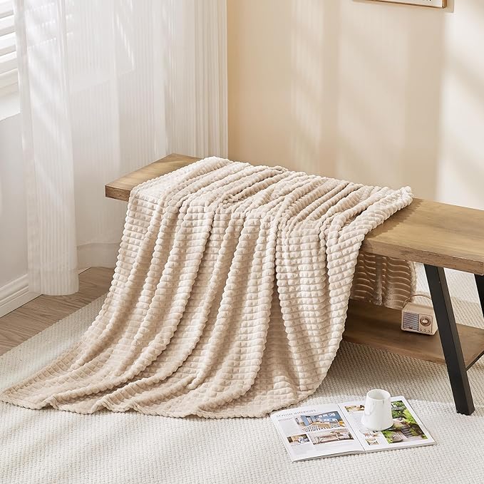 EMME Fleece Blanket, 3D Jacquard Throw Blanket for Couch and Bed, Soft Cozy and Fluffy Blankets Lightweight Luxury Flannel with Geometric Grid Design (Beige, 108" x 90")