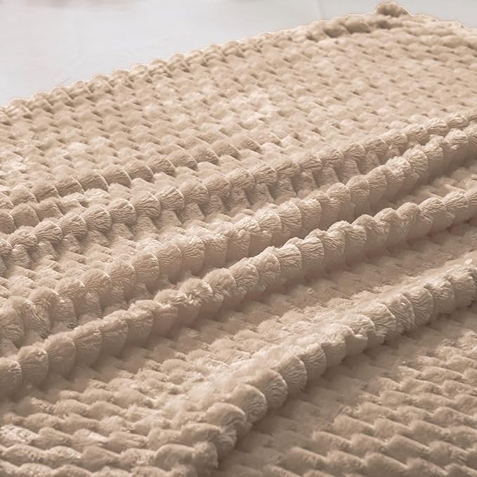 Vessia Flannel Fleece Throw Blanket, 3D Jacquard Camel Fuzzy and Warm Blanket for Couch,Sofa,Bed,Chair, 300GSM Soft Touch Cozy Brown Throw for All-Season Home Decor(50x40inch)