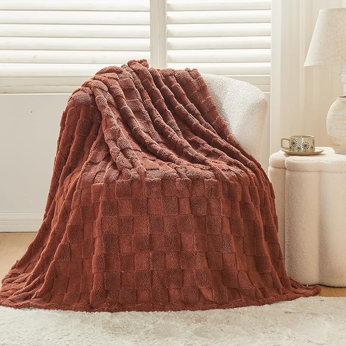NEWCOSPLAY Super Soft Twin Blanket Coffee Premium Silky Flannel Fleece 3D Checkered Lightweight Bed Blanket All Season Use (Coffee Checkered, Twin(60"x80"))