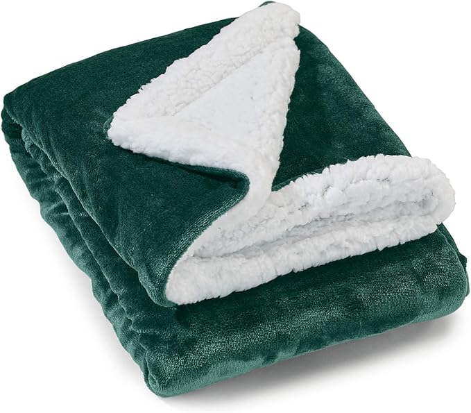 Genteele Sherpa Throw Blanket Super Soft Reversible Ultra Luxurious Plush Blanket, 40 x 50 inches, Hunter Green/White