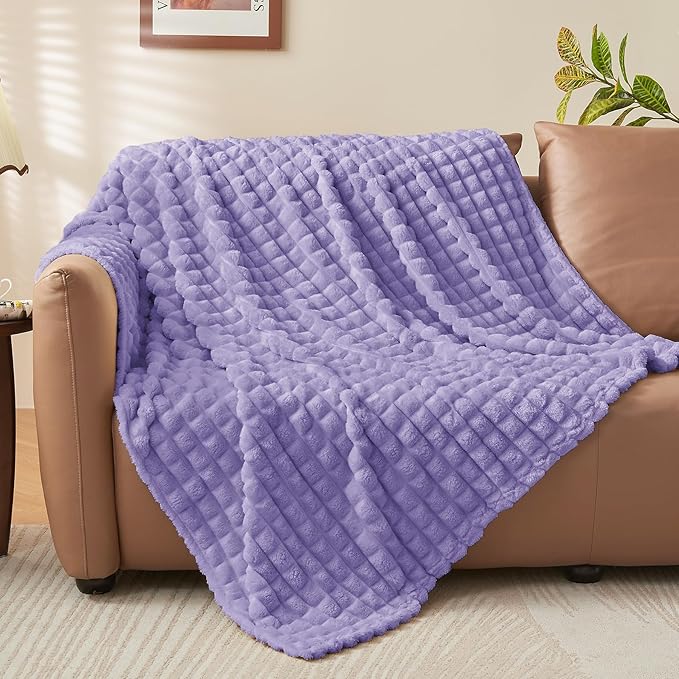BEDELITE Lavender Throw Blanket Twin Size for Bed- Super Soft and Warm 3D Checkered Fluffy Fuzzy Fleece Blanket, Luxurious Plush Cozy Blanket for Room Decor Fall and Winter, 60x80 inches
