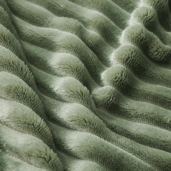 Bnuitland Sage Green Flannel Throw Blanket, 300GSM Super Soft Fleece Stripe Pattern Sofa Blanket for Babys and Kids, Lightweight Cozy Bed Throw for Home Decor All Season