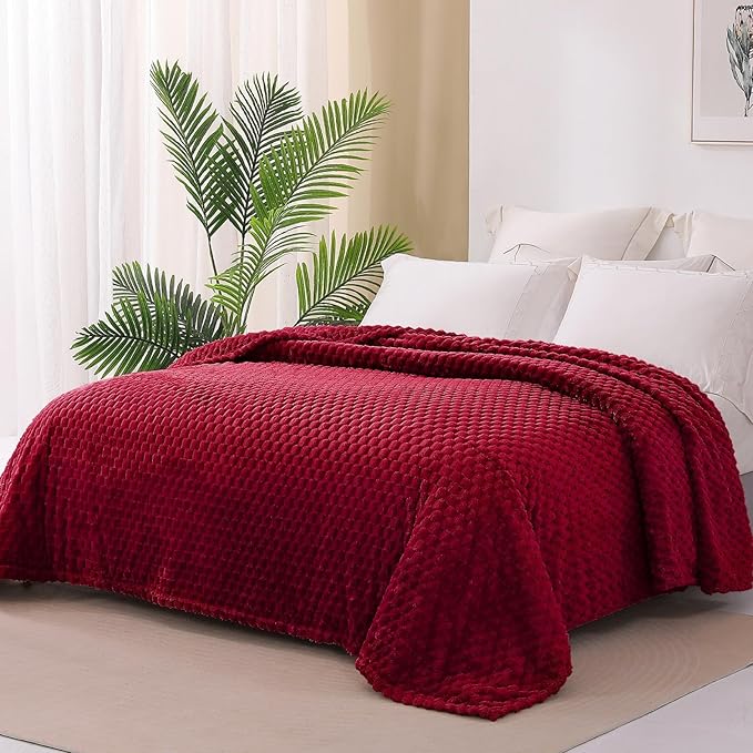 Exclusivo Mezcla Fleece Twin Blanket for Bed, Extra Large Fuzzy Deep Red Bed Blankets, Soft Cozy Plush Sofa Throws for All Seasons, 60x80 Inches