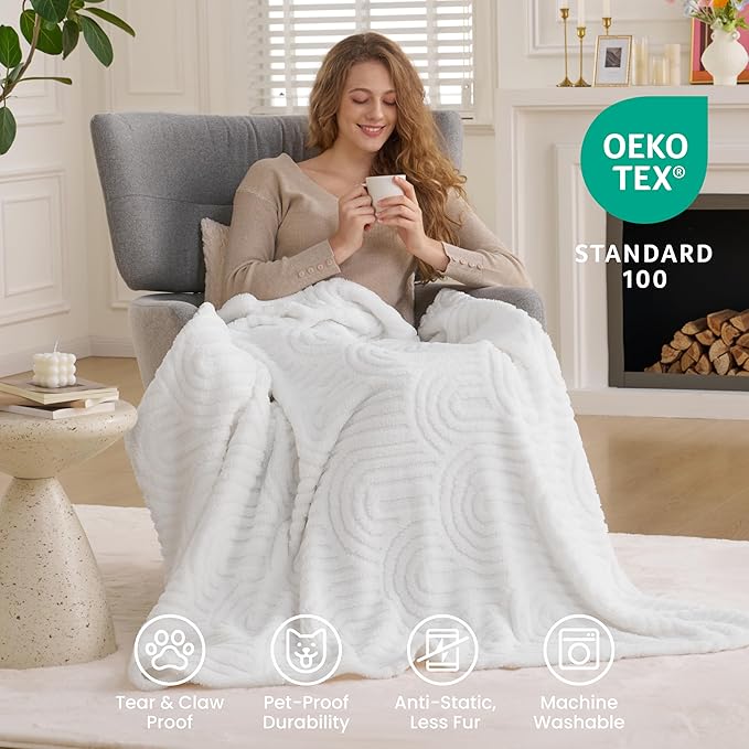Joiedomi Throw Blanket for Couch, Soft White Fleece Blankets Gifts for Women Mom Girls, 280GSM Cozy Cute Soft Throw Home Room Decor Aesthetic Gifts 50x60 Inches