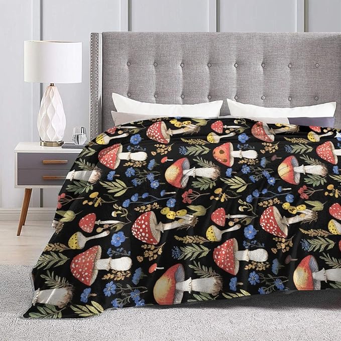Red Mushroom Throw Blanket - Soft Plush Fleece Blankets- Cozy Mushroom Stuff Gifts for Women Girls Kids 40"X50"