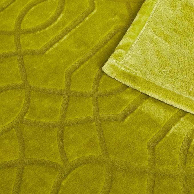 Soft Cozy Fleece Queen Size Blanket, 90x90 Inches – Lightweight Plush Blanket for Bed, Fuzzy 3D Jacquard Design - Olive Green