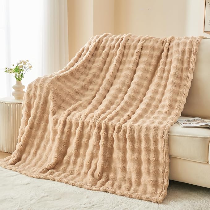 NEWCOSPLAY Queen Blanket for Couch Brown Super Soft Flannel Fleece 3D Bubble Lightweight Bed Blanket All Season Use (Brown, Queen(90"x90"))