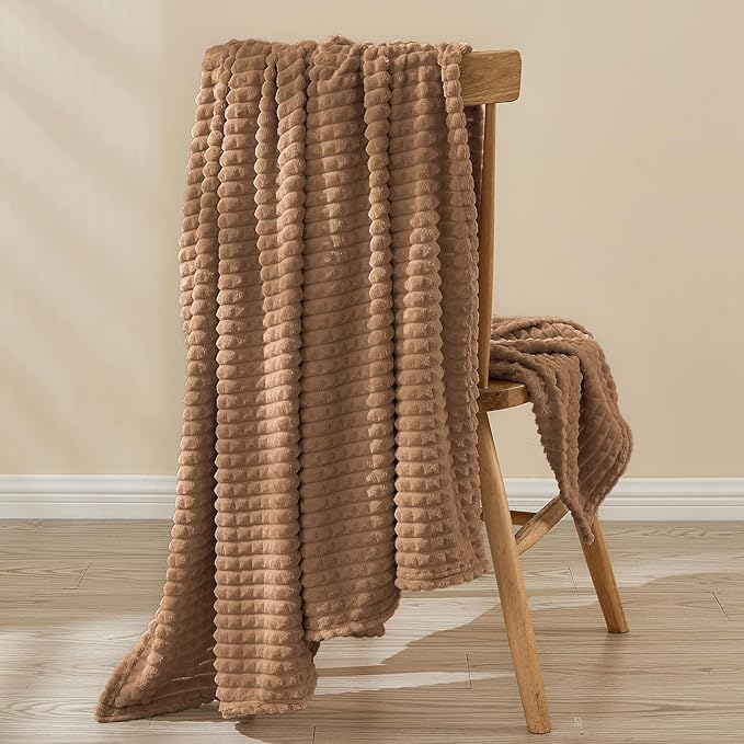 EMME Fleece Blanket Twin Size Luxury Flannel for Couch Bed Sofa Chair, Soft, Plush, Warm and Cozy Blanket with Geometric Grid Design (Brown, 60'' x 80'')