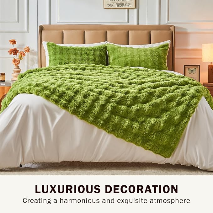 EMME Faux Fur Blanket Queen Size Dark Green - Big Bubble Rabbit Cozy Blanket for Couch, Thick Furry Plush Shaggy Blankets, 650GSM, 90x90 Inches