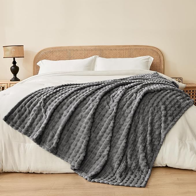 FY FIBER HOUSE Throw Blanket for Couch Soft Warm Fuzzy Blankets for Sofa All Season Use, 50x60 Inches, Grey