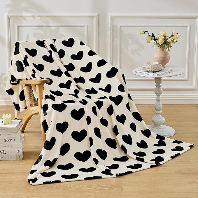 FY FIBER HOUSE Heart Flannel Throw Blanket Soft Cozy Blankets for Lover Gifts All Season Use, 60x80 Inches, Black White