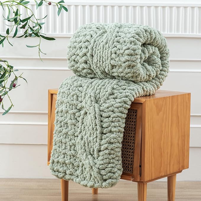 WESHIONGOO Chunky Knit Blanket Throw 50"×60" Knitted Throw Blankets for Couch Bed Fluffy Soft Blanket with Jumbo Chenille Yarn Thick 100% Handmade (Sage Green)