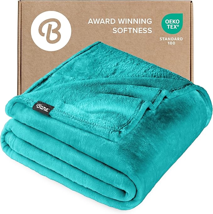 Bare Home Fleece Blanket - Full/Queen - Ultra-Soft Lightweight for Bed, Sofa, and Couch - Luxury Microplush - Cozy Warm Blanket (Full/Queen, Emerald)