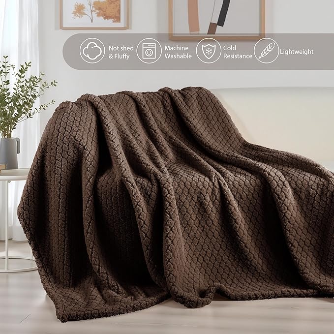 Exclusivo Mezcla Fleece Throw Blanket for Couch and Bed,Extra Soft Warm Decorative Fuzzy Throws for Women,Lightweight Cozy Blankets Size 50x60 Inches, Coffee