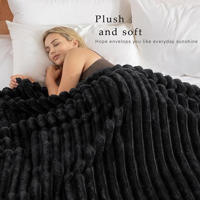 Exclusivo Mezcla King Size Flannel Fleece Blanket, Super Soft Striped Jacquard Bed Blanket, Lightweight Fuzzy Cozy for All Seasons, 90x104 Inches, Black