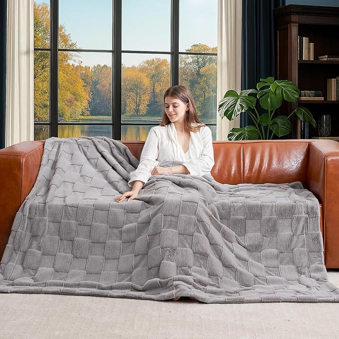 Cozy Bliss Checkered Faux Rabbit Fur Twin Blanket for Bed, Soft Fuzzy Blankets for Women Men, Furry Fleece Throw for Sofa Bedroom Living Room (60 * 80 Inches Light Grey)