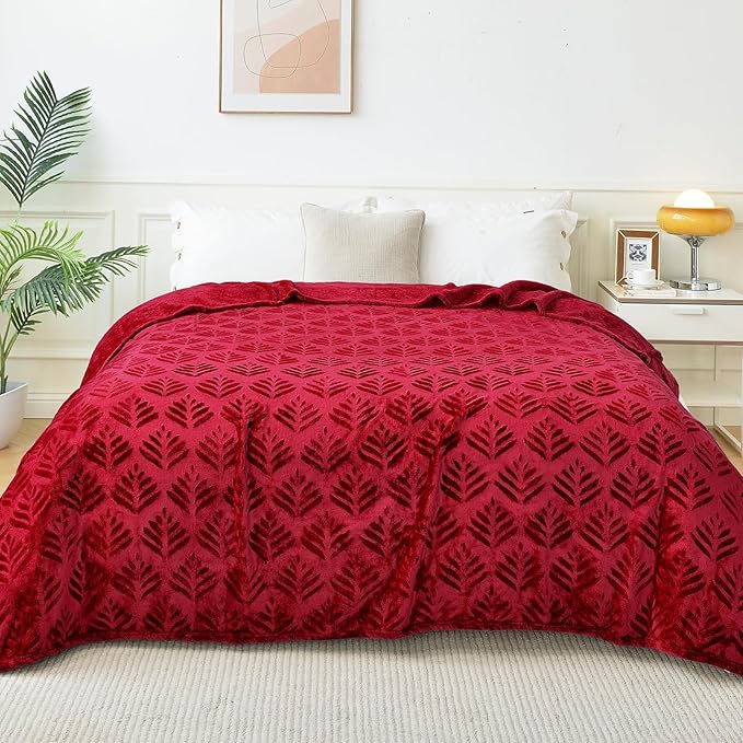 Exclusivo Mezcla Twin Size Fleece Blanket for Bed, Super Soft and Cozy Blankets All Season Use, Leaves Pattern, Plush Fuzzy Lightweight, Deep Red, 60x80 Inch