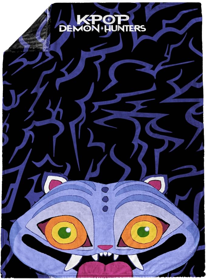 Jay Franco Kids Plush Throw Blanket – Ultra Soft Cozy Plush Fleece for Bed, Couch, Sofa, Home Décor, Official Licensed Derpy, Black - Kpop Demon Hunters, 60x90 - Large Blanket