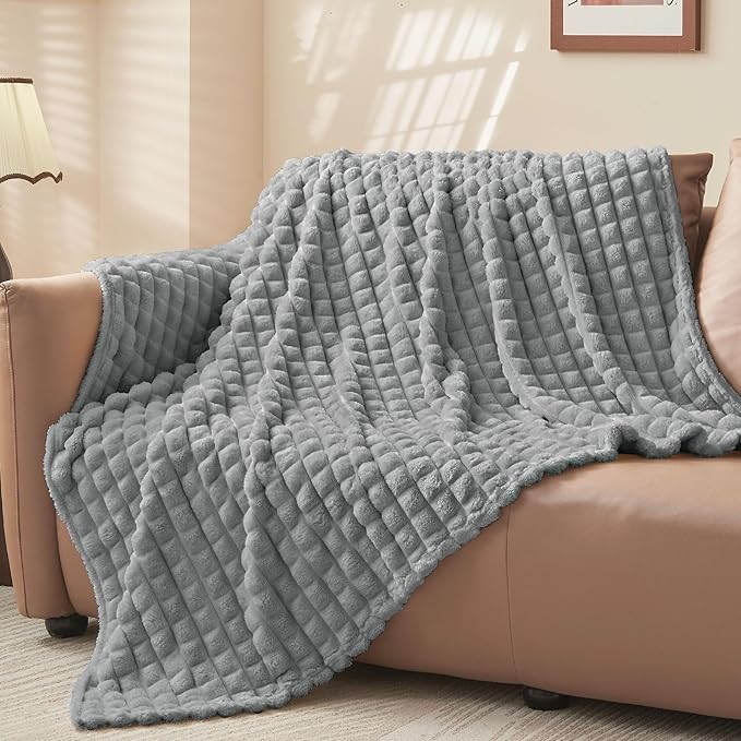 BEDELITE Updated Grey Throw Blanket for Couch and Bed- Super Soft and Warm 3D Checkered Fluffy Fuzzy Fleece Blanket, Luxurious Plush Cozy Blanket for Room Decor Spring, 50x60 inches