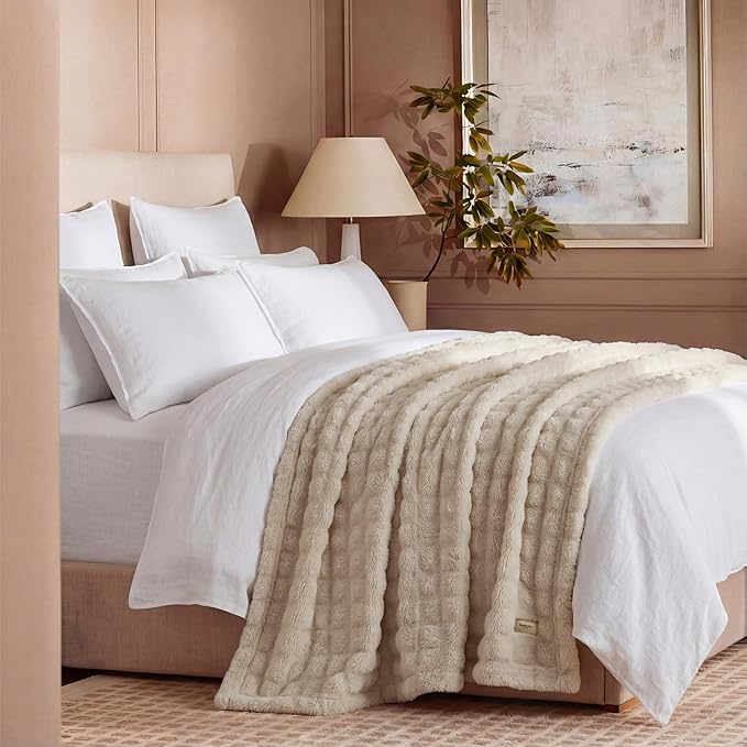 Bedsure 3D Fleece Bubble Blanket - GentleSoft Beige Queen Blanket for Bed Sofa Room Decor - Luxury Soft Cozy Gifts for Grilfriend, Lightweight, All Seasons, Beige, 90"×90"