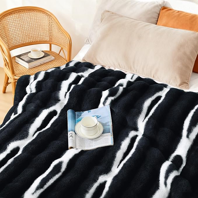 Faux Rabbit Fur Throw Blanket – 850GSM Thick & Warm, Ultra Soft Plush Blanket for Couch, Bed, Sofa, Ideal Gift for Women, 60" × 80", Black