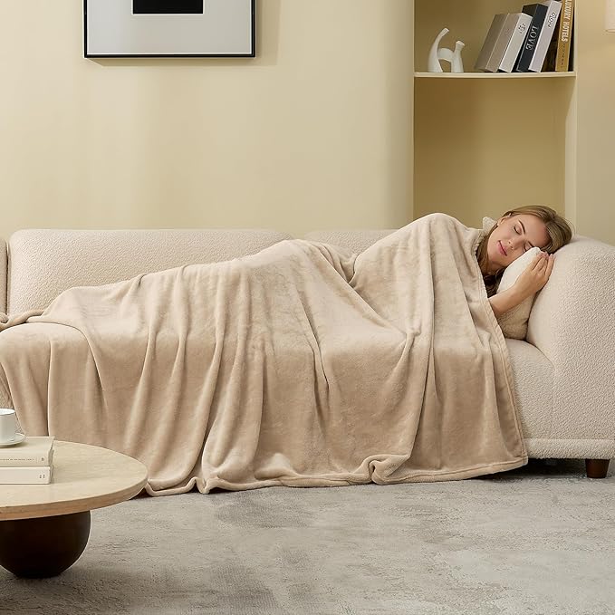 Hansleep Fleece Light Camel Twin Blanket, Super Soft Flannel Fuzzy Plush Cozy Blanket for All Seasons, Light Camel, Twin 60x80 Inches