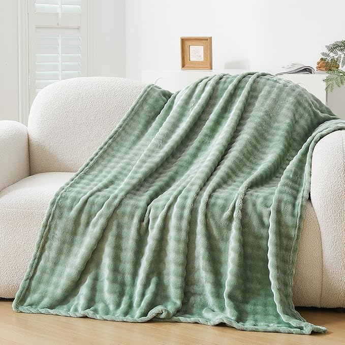Fluffy 3D Bubble Throw Blanket for Couch & Bed – Cozy Soft Fleece Blankets for Women & Girls – Warm Lightweight Fuzzy Throw (50x60) – Machine Washable Gifts