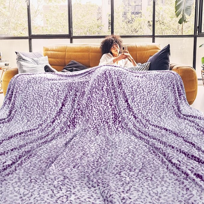 Purple Leopard Print Blanket for Women, Soft Plush Cheetah Blanket, King Size Fleece Blanket for Bed Couch, Home Decor Bedroom Living Room Decor, Mothers Day Birthday Gifts for Mom Grandma