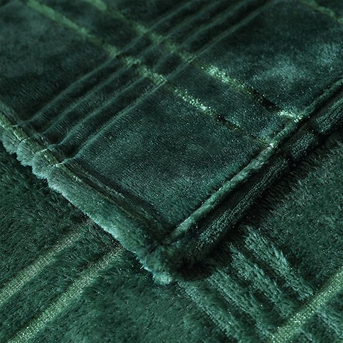 COOVA Oversized King Fleece Blanket 120x120 inches, Soft Cozy Warm Giant Extra Large 10'x10' Blanket for Bed, Sofa, Couch,Travel, Camping, California Huge Big Throw Blanket, Checkered Forest Green