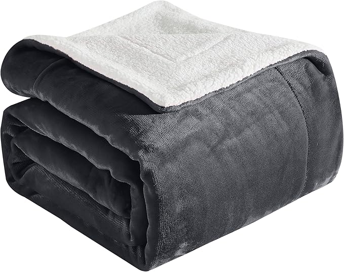 Elegant Comfort Ultra Soft Reversible Flannel Sherpa Blanket - Cozy Silky Fleece Throw for Couch, Bed - Plush Fuzzy Warm Winter Blanket for Gift, Twin, Gray