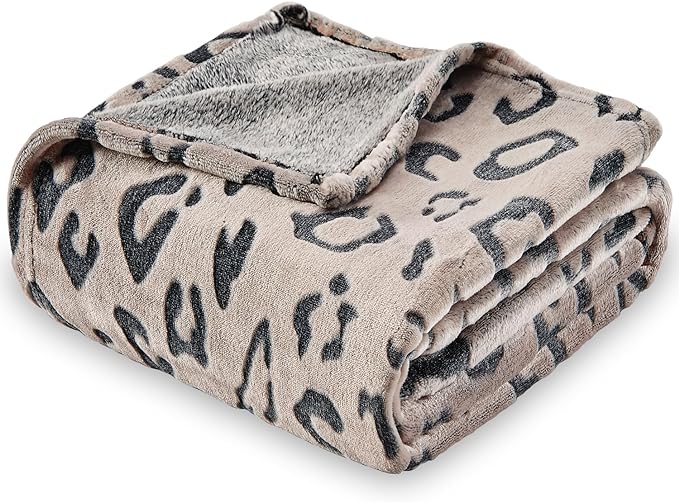 SOCHOW Three-Dimensional Leopard Print Flannel Fleece Throw Blanket, Lightweight Super Soft Cozy Plush Blanket for Couch Bed, 50 x 60 Inches, Chocolate Leopard
