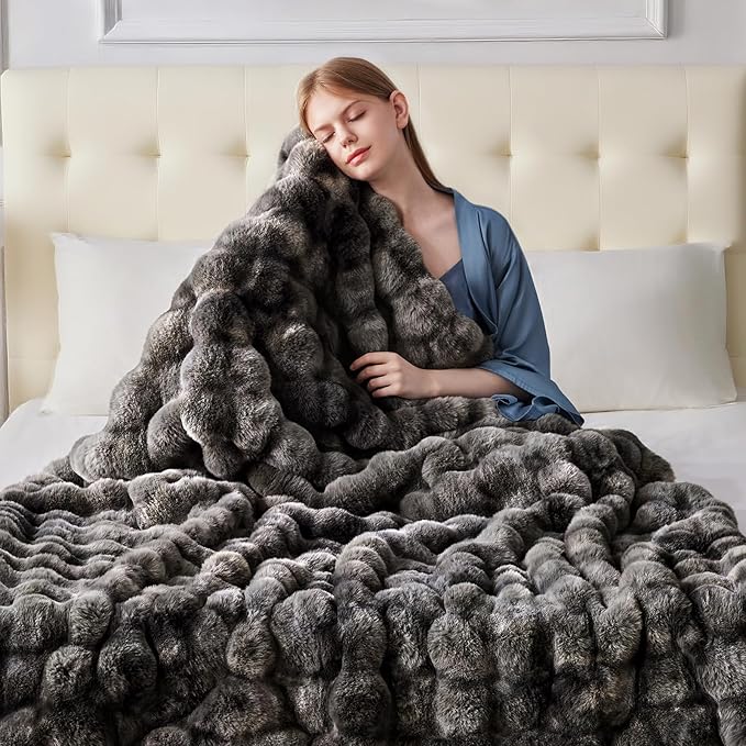 Faux Fur Throw Blanket, 1000GSM Fluffy Soft Bubble Blanket for Couch Bed, Cozy Plush Warm and Thick Blanket, Fuzzy Rabbit Throw for Living Room Bedroom 80''*90'' Tie-dye Grey