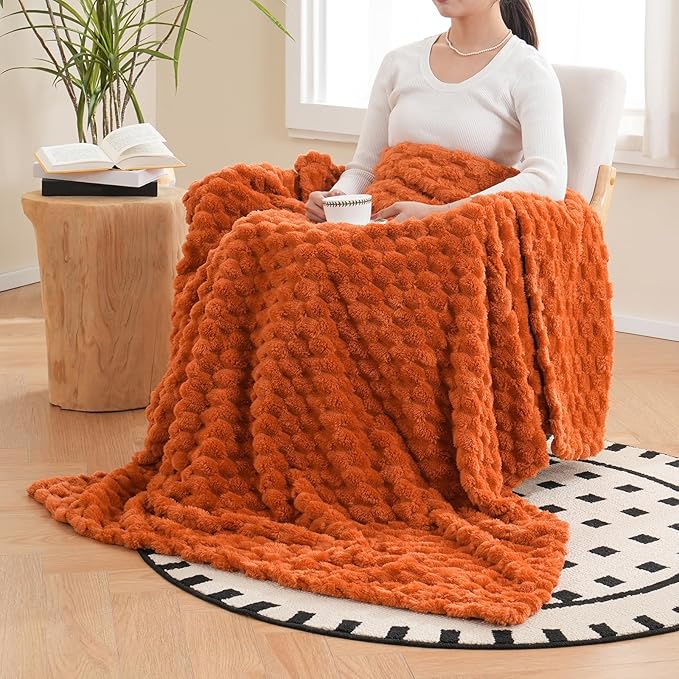 Vessia Flannel Fleece Throw Blanket, 3D Jacquard Burnt Orange Fuzzy and Warm Blanket for Couch, Sofa, Bed, 300GSM Super Soft Touch Cozy Home Decor for All Seasons (50x70 inches)