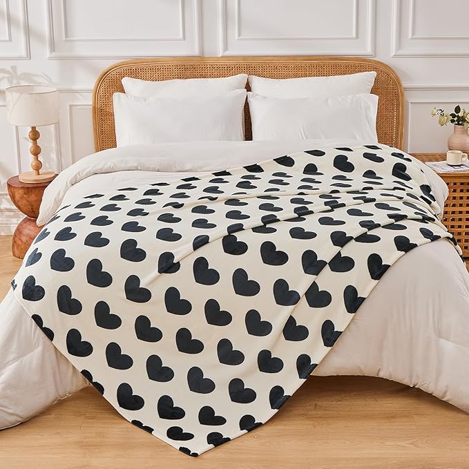 FY FIBER HOUSE Heart Flannel King Blanket Soft Cozy Blankets for Lover Gifts All Season Use, 90x108 Inches, Black White